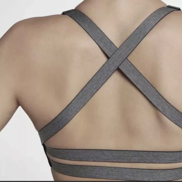 Nike Studio Light Support Strappy Athletic Sports Bra size XS EUC - Picture 6 of 15